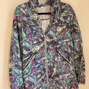 Lululemon collectors discontinued Rain Jacket